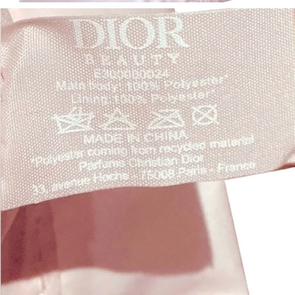 Dior Pink Puffy Cosmetic Bag, NIB 8x 5 - Picture 8 of 8